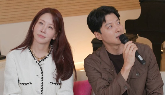 김정은(왼쪽), 이동건/사진=SBS