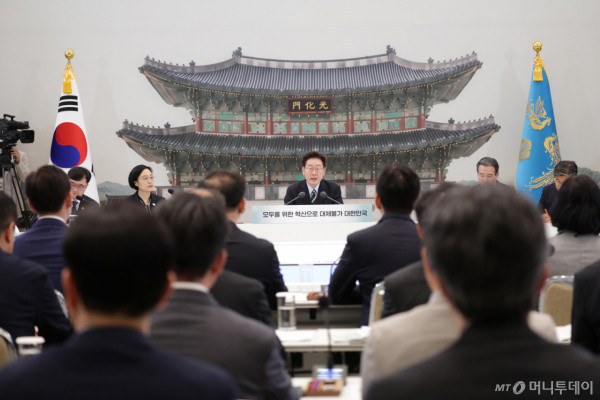 [서울=뉴시스] 김진아 기자 = 이재명 대통령이 16일 청와대 영빈관에서 열린 